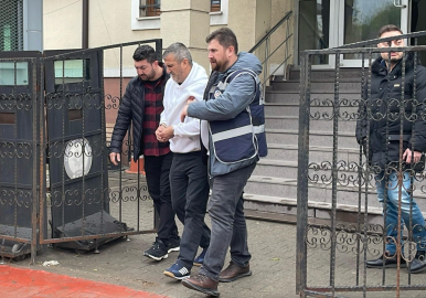 Sakarya'da 5 kişinin öldüğü silahlı kavgaya ilişkin 3 şüpheli daha adliyede (2)