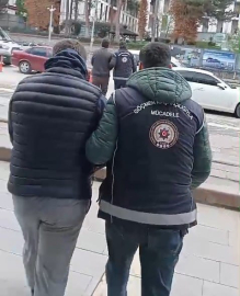 Amasya- Biri bagajda 6 kaçak göçmen yakalandı; 2 sürücü tutuklandı  /Video eklendi