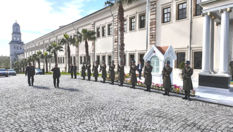 Orgeneral Bayraktaroğlu,1'inci Ordu Komutanlığı'nda incelemede bulundu