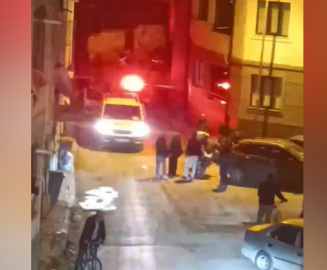15 yaşındaki çocuk 65 yaşındaki adamı tabancayla yaraladı