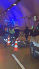İstanbul - Bomonti-Dolmabahçe Tüneli’nde 2 araca çarpan motosiklet takla attı