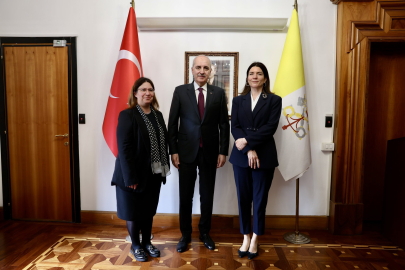 TBMM Başkanı Kurtulmuş, Türkiye’nin Vatikan Büyükelçiliği’ni ziyaret etti