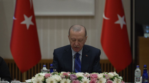 Cumhurbaşkanı Erdoğan: Tüm çalışanlarımızla Türkiye'yi çok daha güçlü yarınlara taşıyacağız