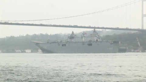 İstanbul - 'TCG Anadolu ile İstanbul’dan Samsun’a Milli Mücadele Yolculuğu’ başladı / TCG Anadolu'nun Boğaz geçişiyle