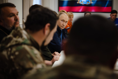 Putin, Kursk bölgesini ziyaret etti