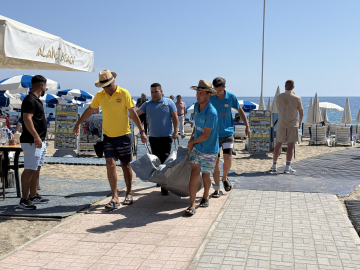 Antalya- Alman turist güneşlenirken hayatını kaybetti /Video eklendi