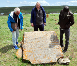 Kars- Dünyadaki diğer Malakanlarla bağlantı kurmak için atalarının yaşadığı Kars'a geldiler /Video eklendi