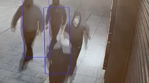 İstanbul- Başakşehir'de 3 dakikada 3 milyonluk soygun kamerada