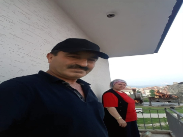 Eşini öldürüp intihar etti, yan yana toprağa verildiler