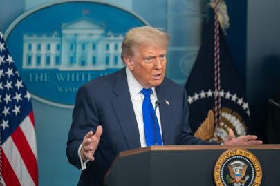 Trump, Hamaney'in açıklamasının ardından yaptırım hafifletme sürecini durdurdu