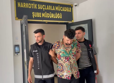 Durdurulan araçta 82 kilo metamfetamin ele geçirildi (2)
