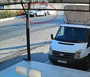 Kamyonun otomobillere çarptığı, 1 kişinin öldüğü kazada kamerada