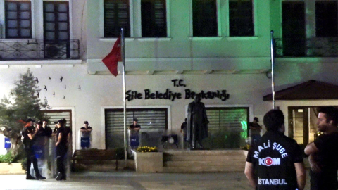 İstanbul - Şile Belediyesi'ne operasyon: Başkan Kabadayı gözaltına alındı  -2