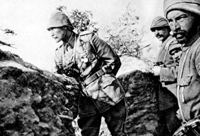 57'nci Alay'ın yer altındaki savaşının hatırası olan kurşun, Atatürk'e hediye edilmiş