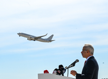 Bakan Uraloğlu: İstanbul Havalimanı'nda 1695 hava hareketiyle en yüksek günlük uçuş sayısına ulaşıldı