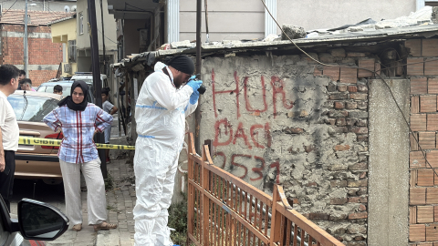 İstanbul - Kağıthane'de ev arkadaşının boğazını keserek öldürdü; şüpheli kamerada