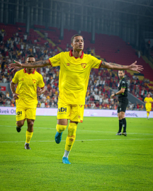 Göztepe perdeyi Rize'de açıyor