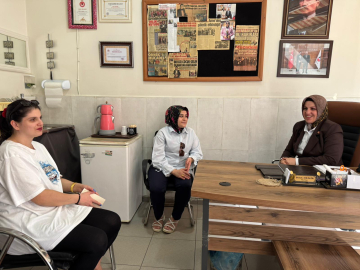 41 kızı erken yaşta evlilikten kurtarıp mücadelesiyle belgesele konu olan ‘Muhtar Ana’, üniversiteli oldu / Ek fotoğraflar