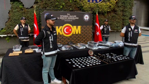 İstanbul - Kapalıçarşı bölgesinde kaçak pırlanta operasyonunda 30 şüpheli tutuklandı / Arşiv görüntü eklendi