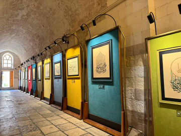 Âdil-i Mutlak Hat Eserleri Sergisi, Mardin'de sanatseverlerle buluştu