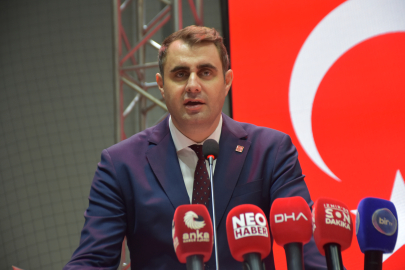 CHP İzmir İl Kongresi sona erdi: Çağatay Güç, yeni il başkanı seçildi
