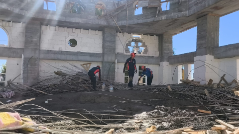 Adıyaman'da cami inşaatında göçük altında kalan 6 kişi kurtarıldı