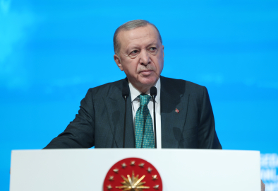 İstanbul - Cumhurbaşkanı Erdoğan: Barışa giden yolu da hedef alan İsrail saldırıları, kalıcı çözümün önüne asla geçemeyecektir / Geniş haber
