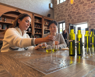 Japon şefin, Türk zeytinyağı çeşitlerinden özel karışımı