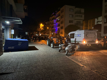 Evinin önünde uğradığı silahlı saldırıda hayatını kaybetti