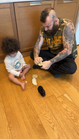 İstanbul-Beyoğlu’nda restoran çalışanını darbeden oyuncu Bahadır Ünlü tutuklandı; 'Üstüme yürüdü kendimi beyzbol sopasıyla savundum'