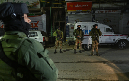 Hindistan’da karakolda patlama: 9 ölü, 32 yaralı