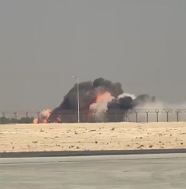 Dubai'deki hava gösterisinde Hindistan'a ait savaş uçağı düştü; pilot hayatını kaybetti