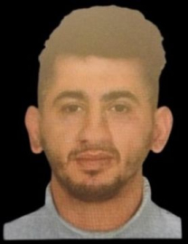 Eczane önüne çıkan kadın çalışana saldırıp kıyafetini çıkarmaya çalışan şüpheli tutuklandı / Ek fotoğraf