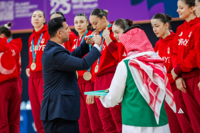 Kadın Hentbol A Milli Takımı, İslami Dayanışma Oyunları’nda altın madalyanın sahibi oldu