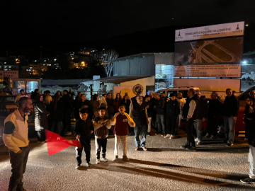 İzmir’de tünel inşaatı nedeniyle evleri zarar gören vatandaşlardan tepki