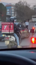 İstanbul - Sancaktepe'de yol verme kavgası kamerada