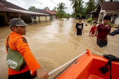 Endonezya’da sel ve toprak kayması nedeniyle hayatını kaybedenlerin sayısı 49'a yükseldi / Ek bilgi