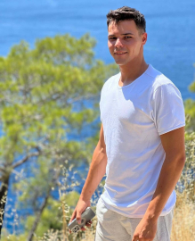 Muğla'da park halindeki otomobile çarpan otomobilin sürücüsü öldü; kaza kamerada / Ek fotoğraf