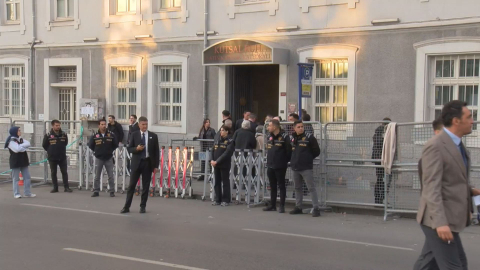 İstanbul- Harbiye'deki Saint Esprit Katedrali'nin önünde yoğunluk başladı