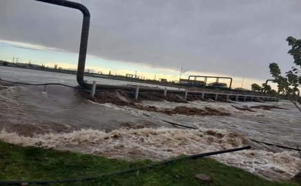 Çanakkale'de sağanak; Tuzla Çayı taştı