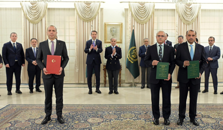 Bakan Bayraktar: TPAO’nun denizlerdeki deneyimini Pakistan’a taşıyacağız