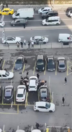 İstanbul - Anadolu Adliyesi bahçesinde duruşma sonrası tekmeli yumruklu kavga