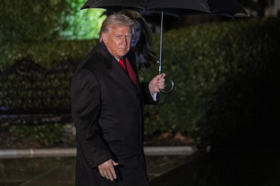 Trump: Biden'ın 'otomatik imza' kullanıp kullanmadığını inceleyeceğiz