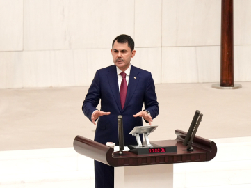 Bakan Kurum: Türkiye, asrın felaketini, asrın destanına dönüştürmüştür