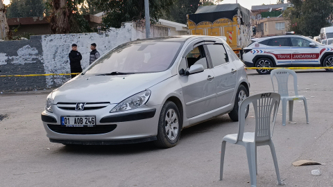 Sokak düğününde karşılaşan husumetliler silahla çatıştı: 1 ölü, 1 yaralı