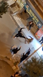 İstanbul - Kağıthane’de kavgada çift bıçakla saldırdı; tekme ve yumrukla darbedildi / Ek bilgiyle