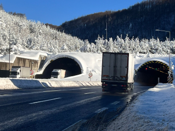 Bolu Dağı'nda kar kesildi, ulaşım normale döndü