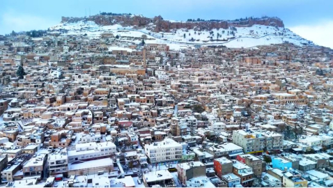 Mardin'deki kar manzaraları dron kamerasında