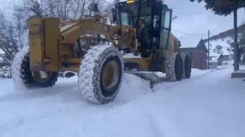 Artvin'de 203 köy yolu kardan kapandı