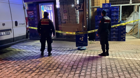 Bursa'da tekel bayine silahlı saldırı: 2 yaralı